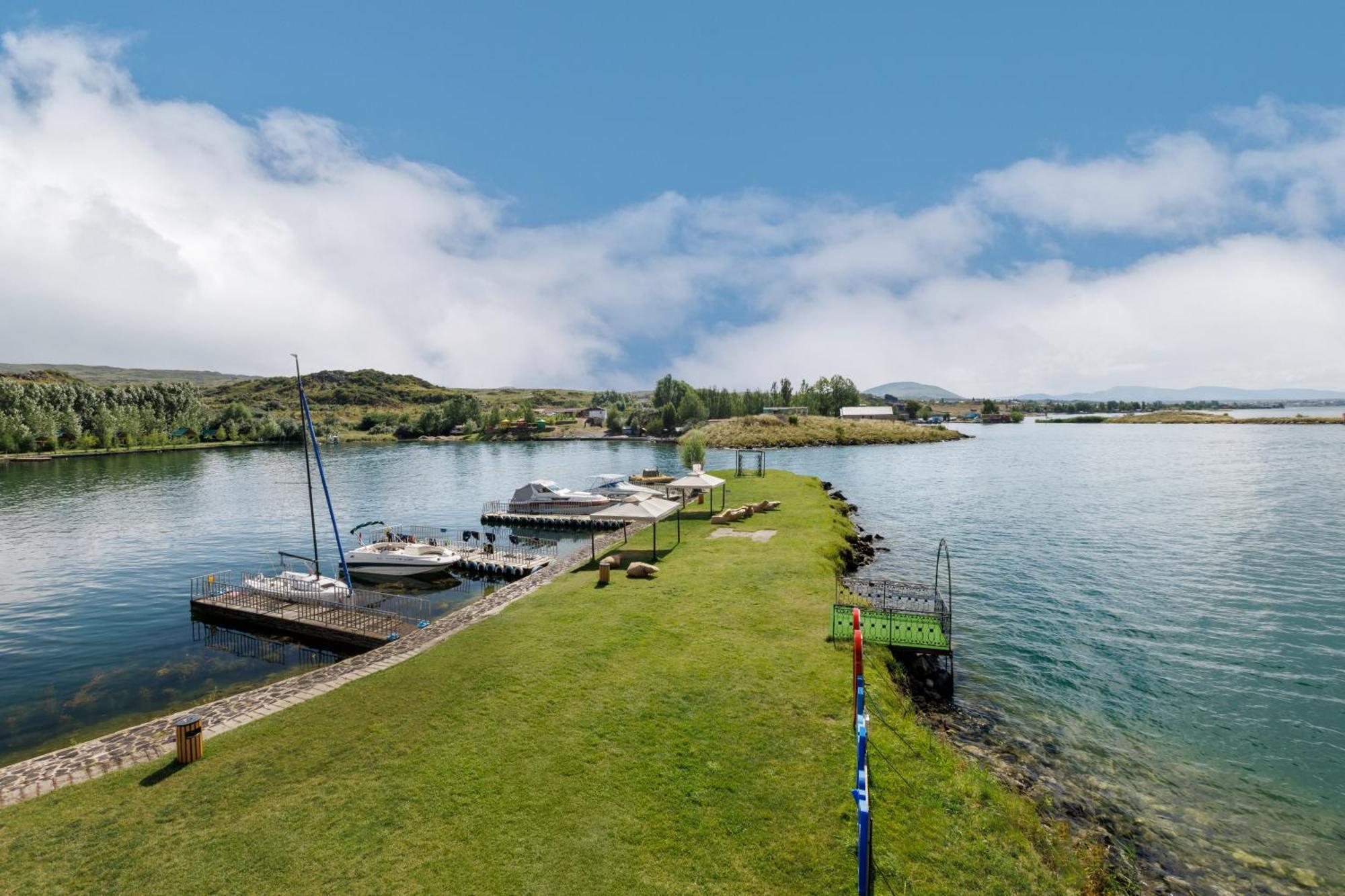 Noy Land Resort Sevan Exterior foto
